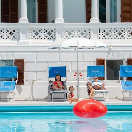 Hotel Venus 4*