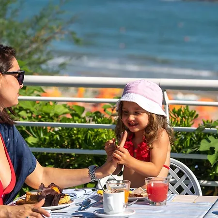 Hotel Venus 4*