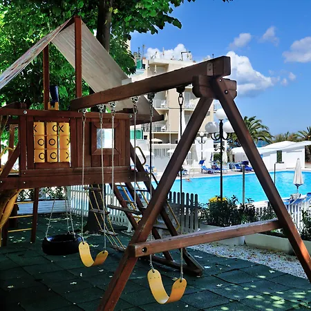 Venus Hotel 4*