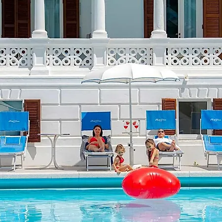 Venus Hotel